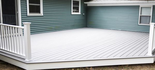 Cost of Vinyl Decking Installation in Frankfort
